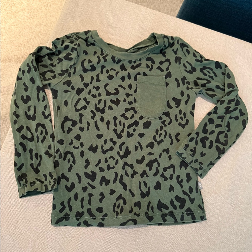 Kyte Baby Hunter Leopard Pocket Long-sleeve Tee